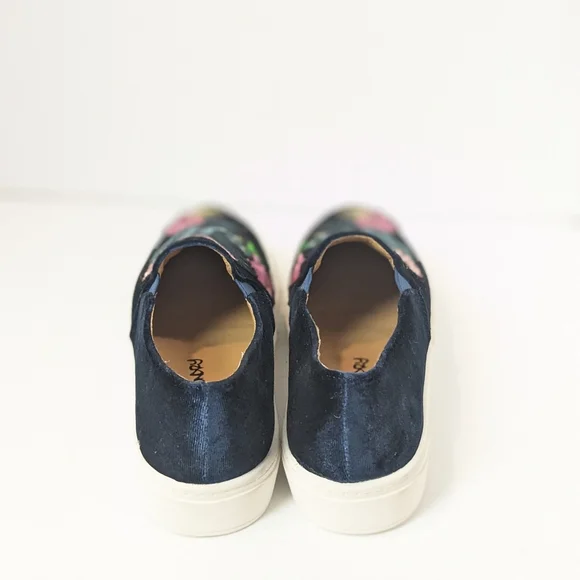 NWOT Dirty laundry velvet slides - Picture 7 of 16